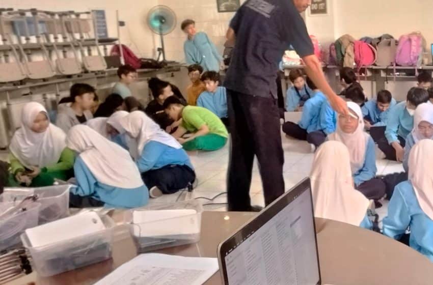  Tantangan dan Peluang Bagi Guru di Abad 21